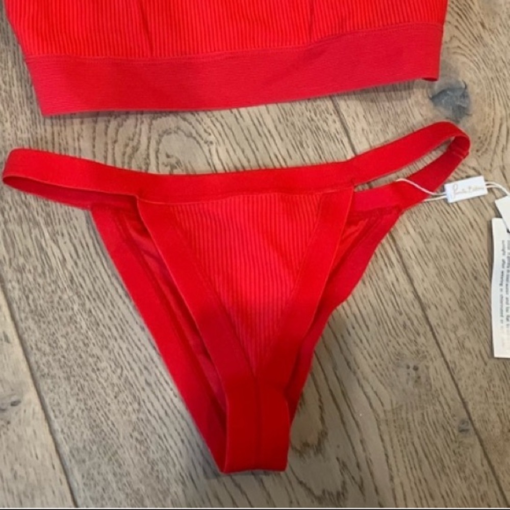 BNWOT!!! Frankies bikini bottoms!! Size small!!